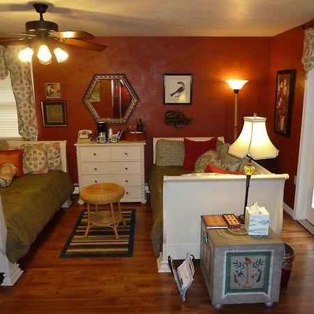 Bad Rock Bed And Breakfast Inn โคลัมเบียฟอลส์ ภายนอก รูปภาพ